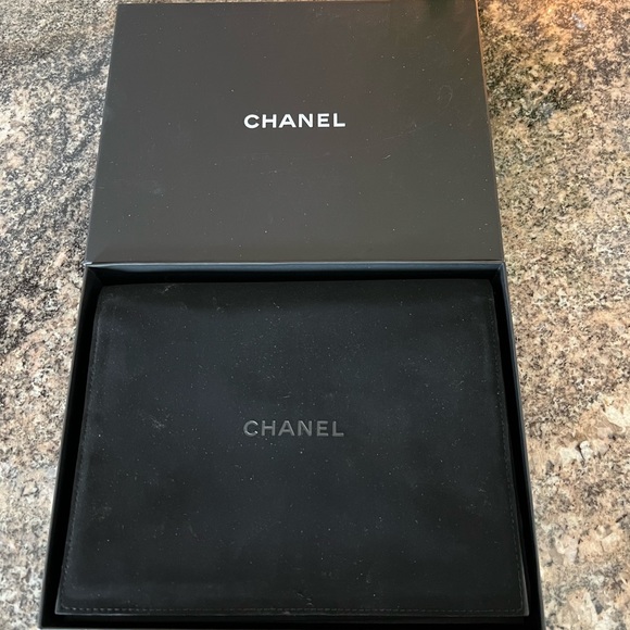 Chanel CC Multi-Strand Long Chain Necklace - Picture 10 of 10